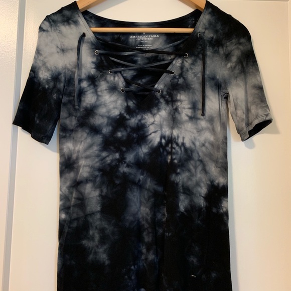 American Eagle Outfitters Tops - Fitted Tie-Dyed Shirt